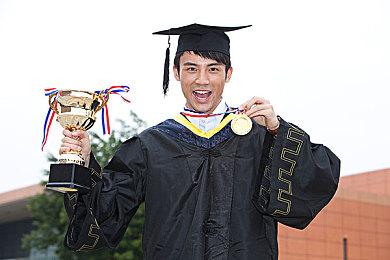 《最终幻想7：重生》PC版新截图 游戏角色更精致